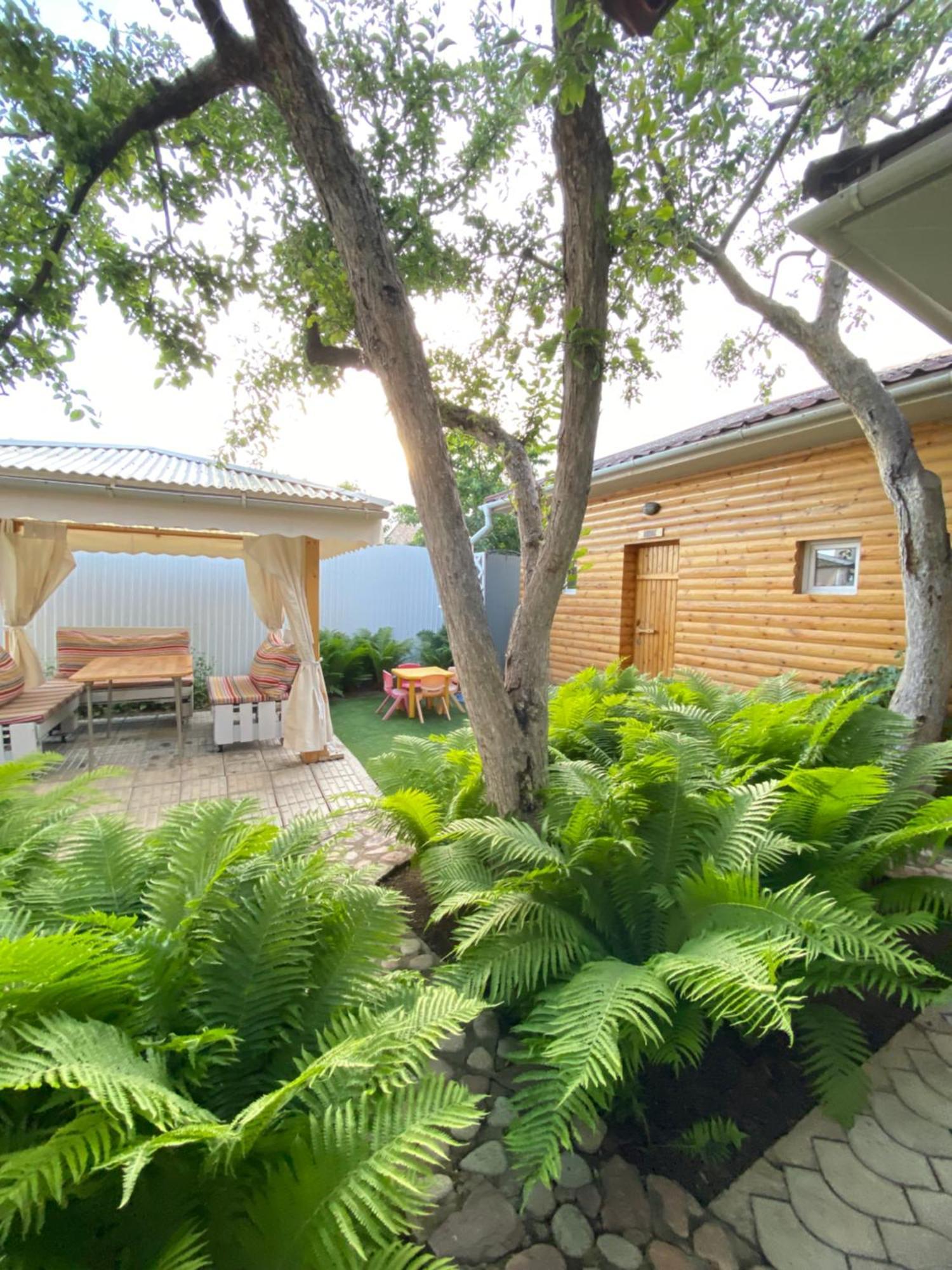 Osobyi Guest House โชลปอน-อาตา ภายนอก รูปภาพ