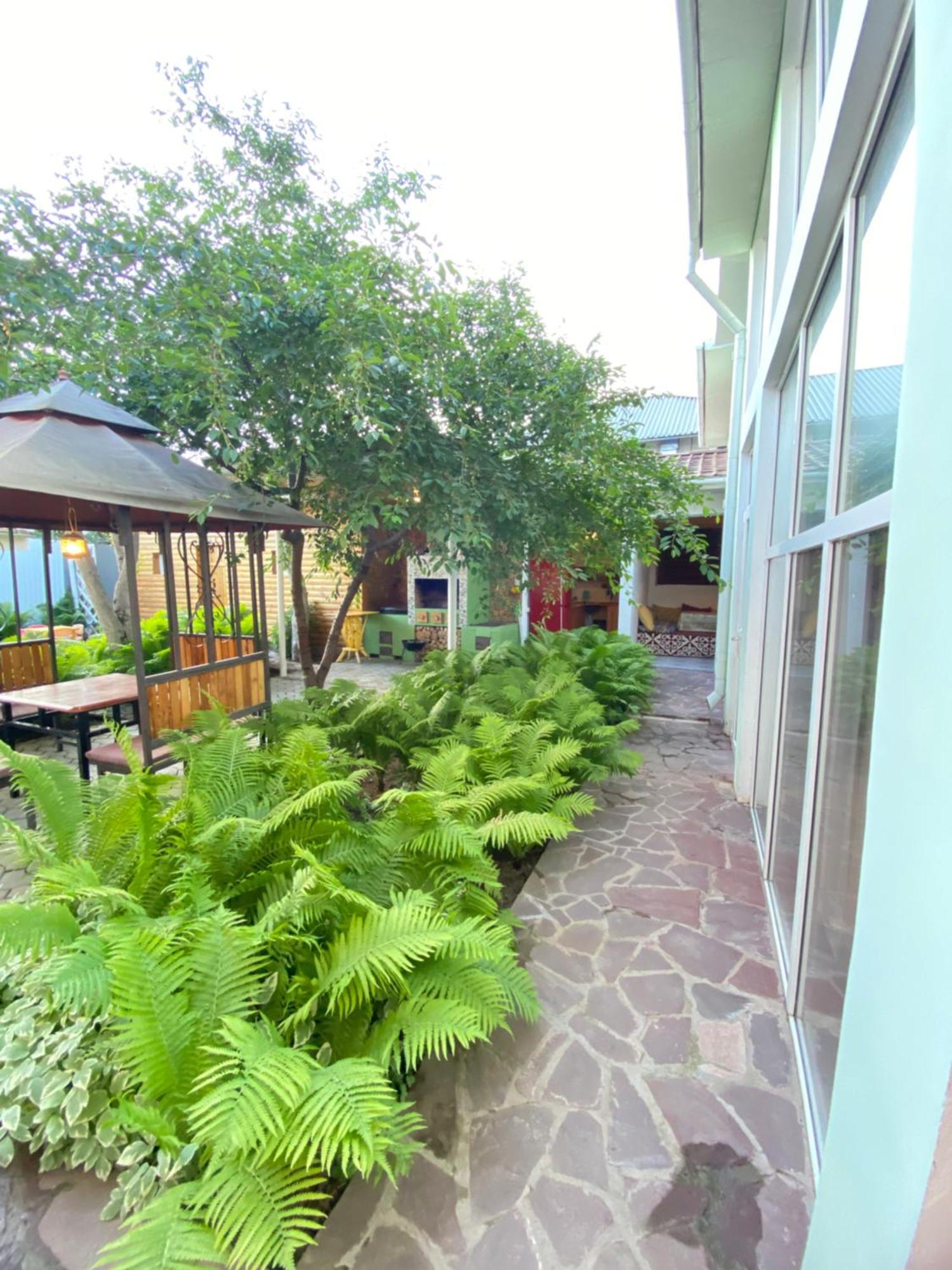 Osobyi Guest House โชลปอน-อาตา ภายนอก รูปภาพ