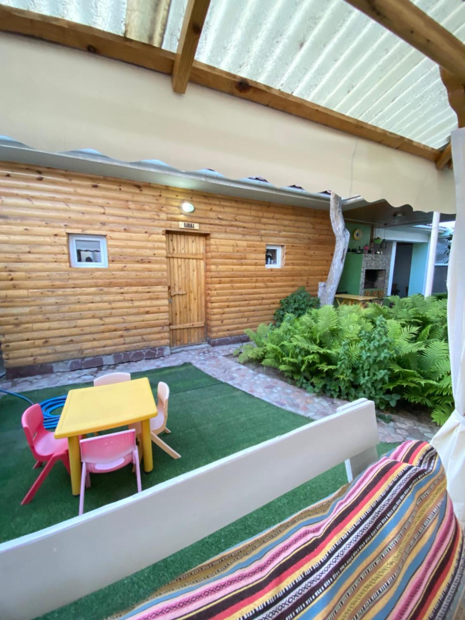 Osobyi Guest House โชลปอน-อาตา ภายนอก รูปภาพ